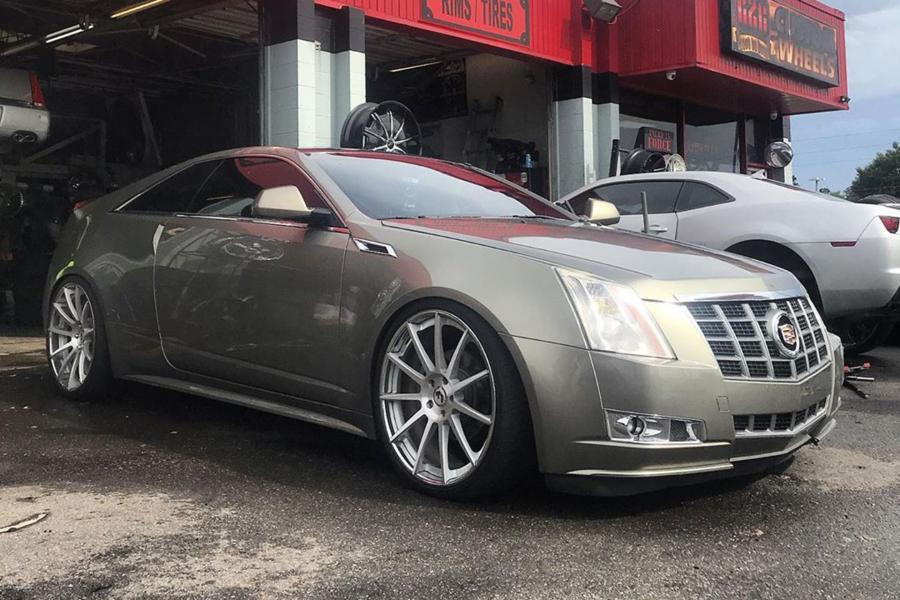  Cadillac CTS on Forgiato Wheels (Undice-ECL) 2019 года  (фото 1 из 1)